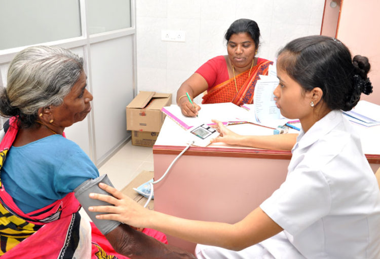 Regular check-ups also make it possible to provide follow-up care.